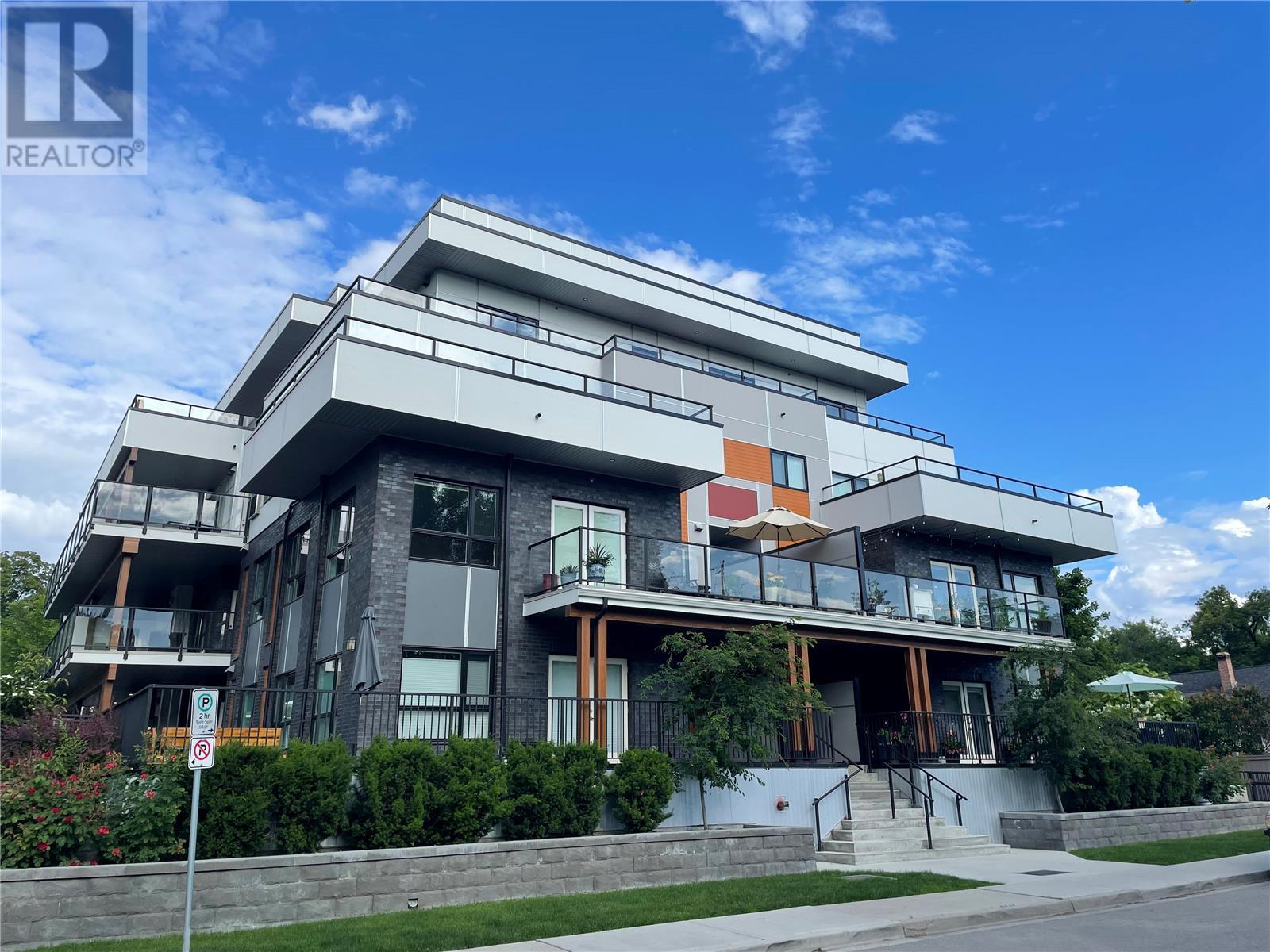 2051883 Water Street, Kelowna, BC, Apt/Condo For Sale REW