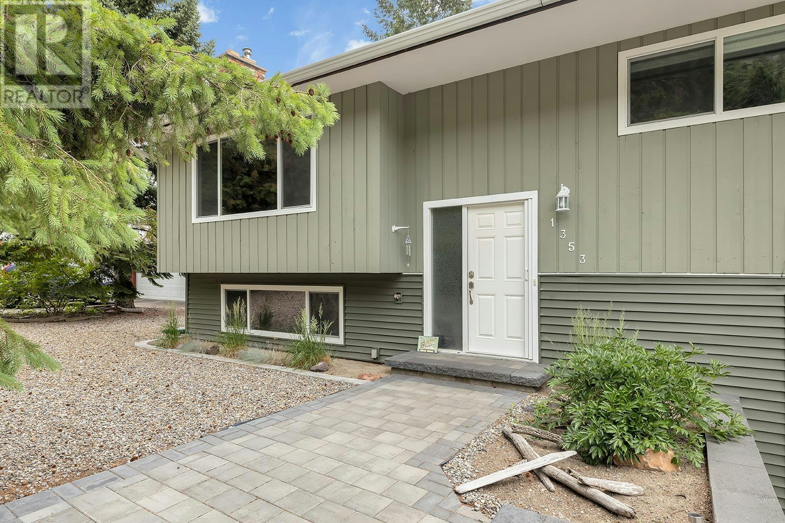 1353 Parkinson Road, West Kelowna, BC, V1Z 3M6