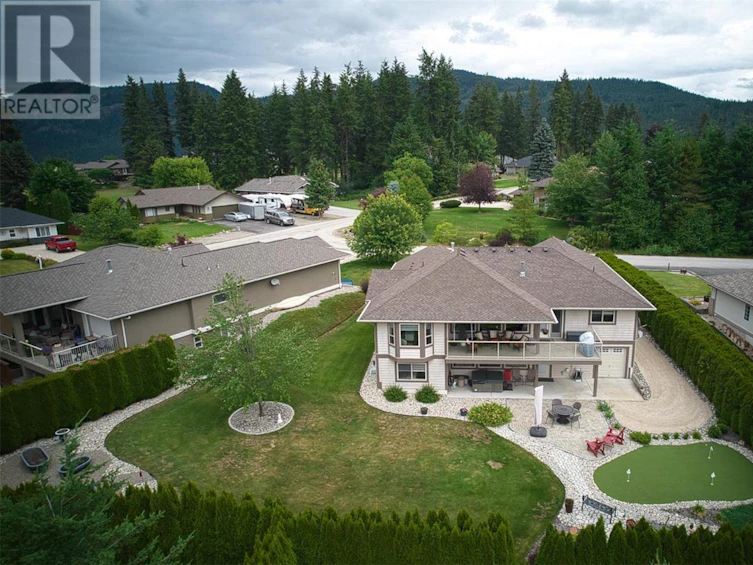 2626 Fairway Place, Blind Bay, BC, V0E 1H2