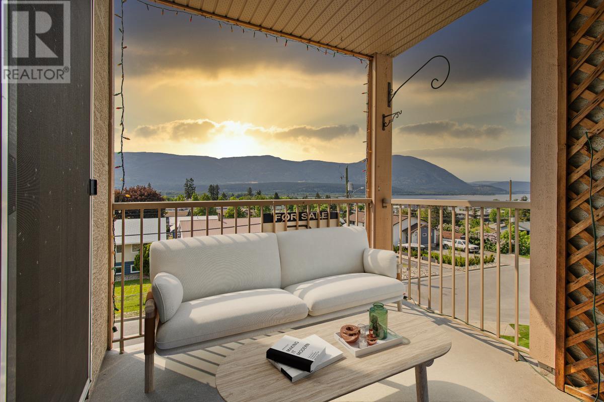 204-330 Southeast 7th Street, Salmon Arm, BC, V1E 1S7