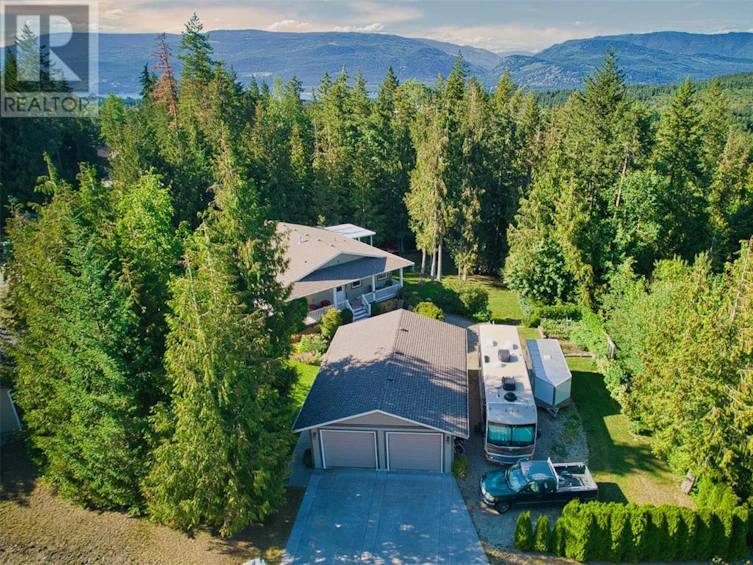 2219 Wildflower Lane, Sorrento, BC, V0E 2W1