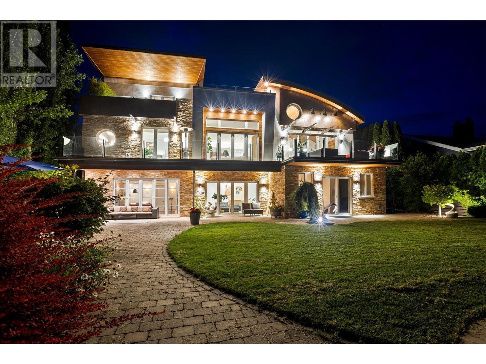 2737 Casa Loma Road, West Kelowna, BC, V1Z 1T6