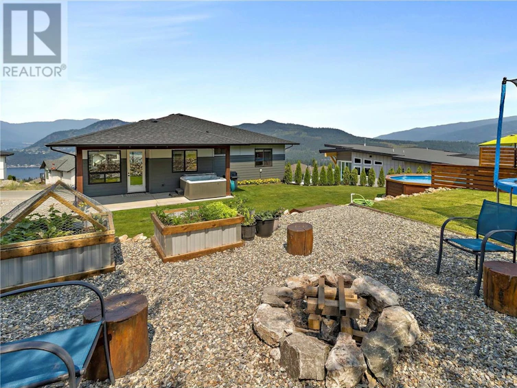 2529 Panoramic Way, Blind Bay, BC, V0E 1H2