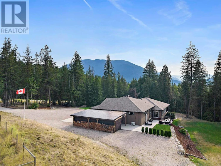 3415 Ford Road, Tappen, BC, V0E 2X2
