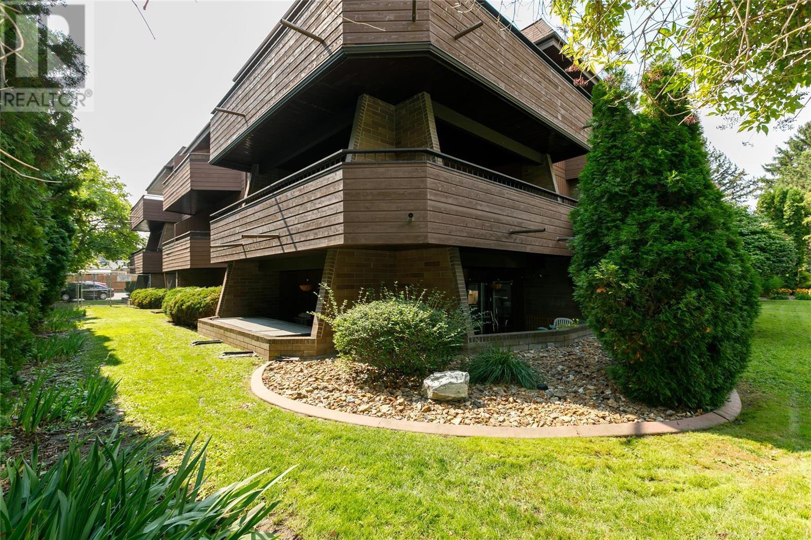 103-983 Bernard Avenue, Kelowna, BC, V1Y 6P7