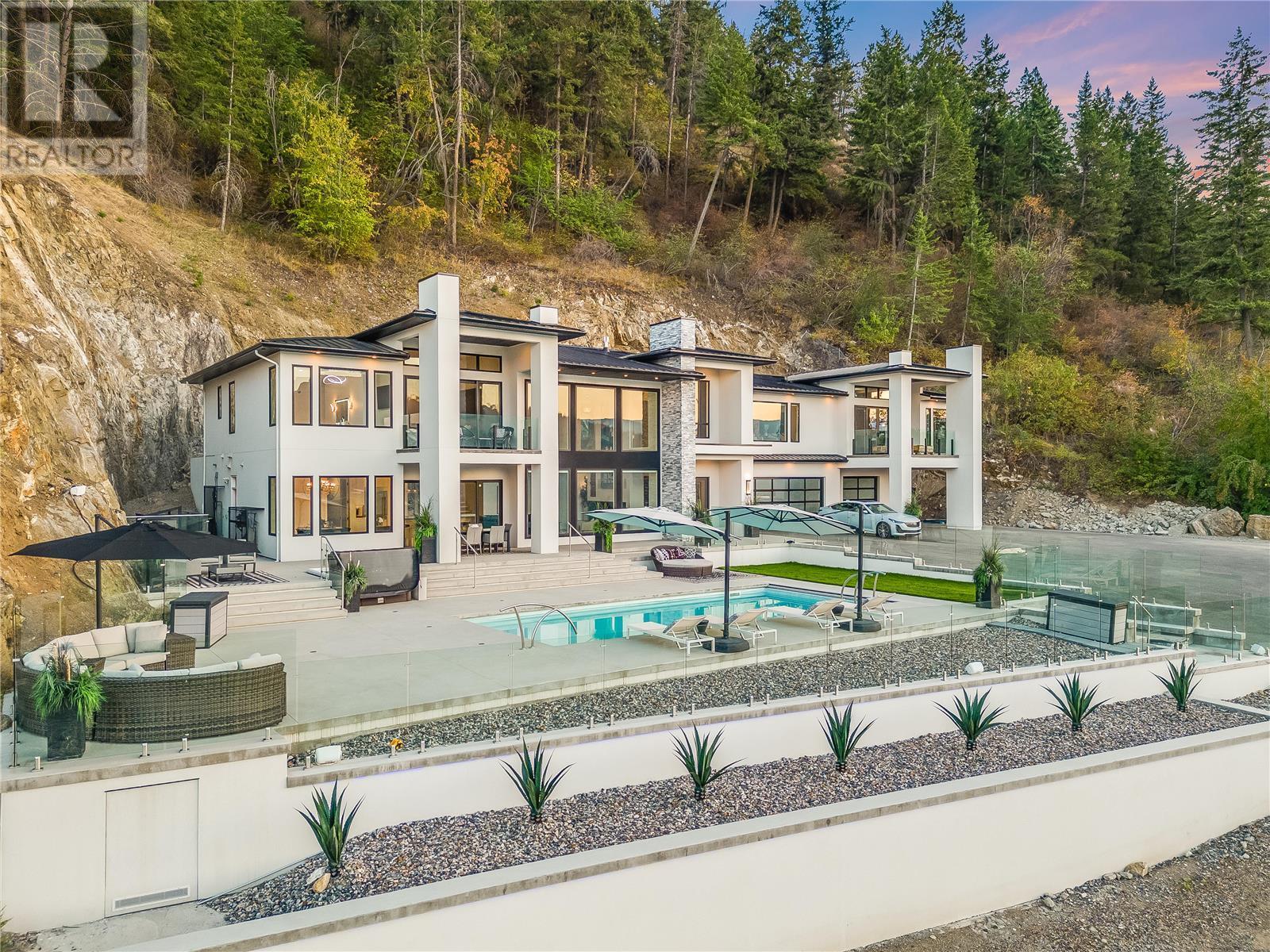 112 Sunset Boulevard, Vernon, BC, V1H 1T7
