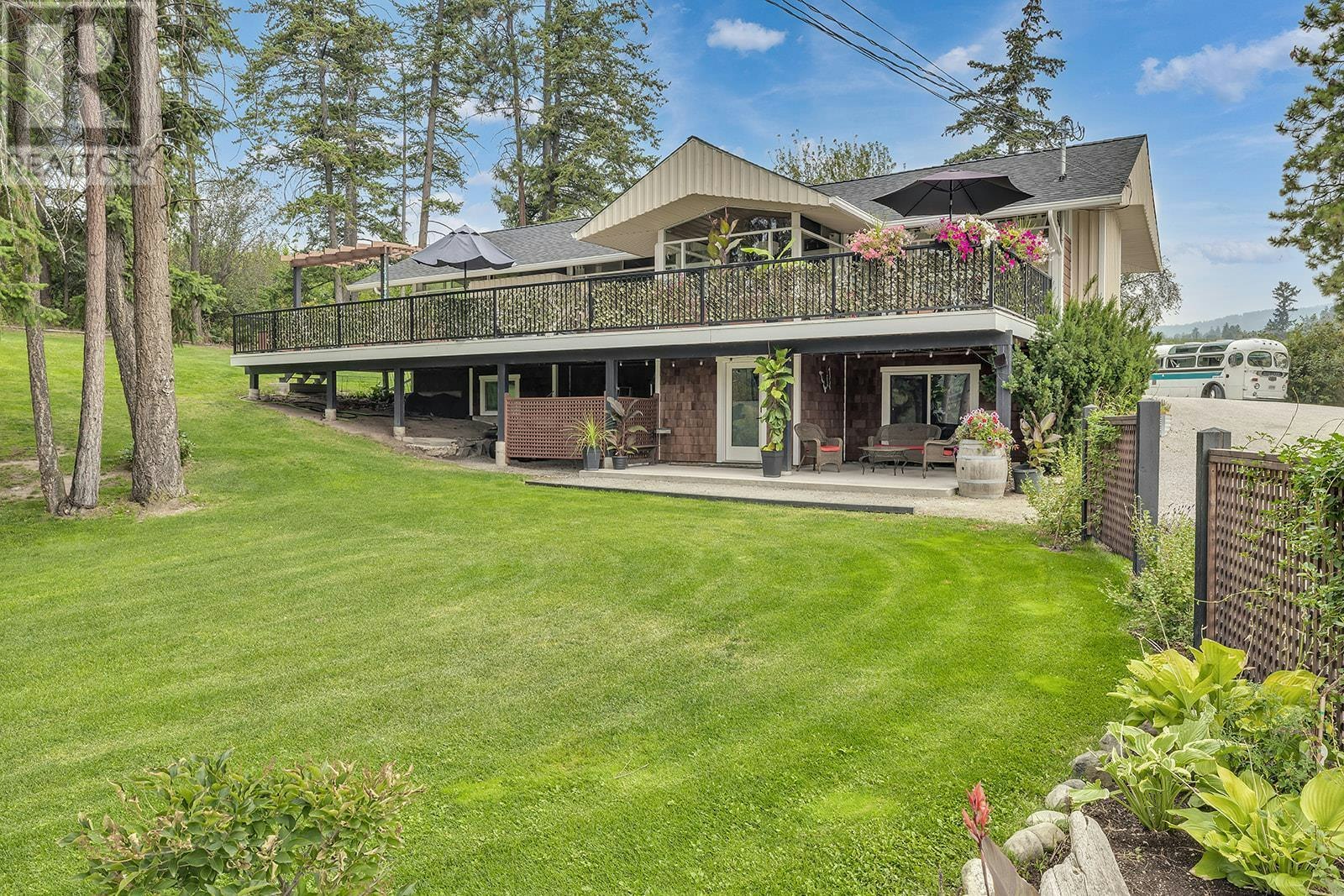 3818 South Gellatly Road, West Kelowna, BC, V4T 2K6