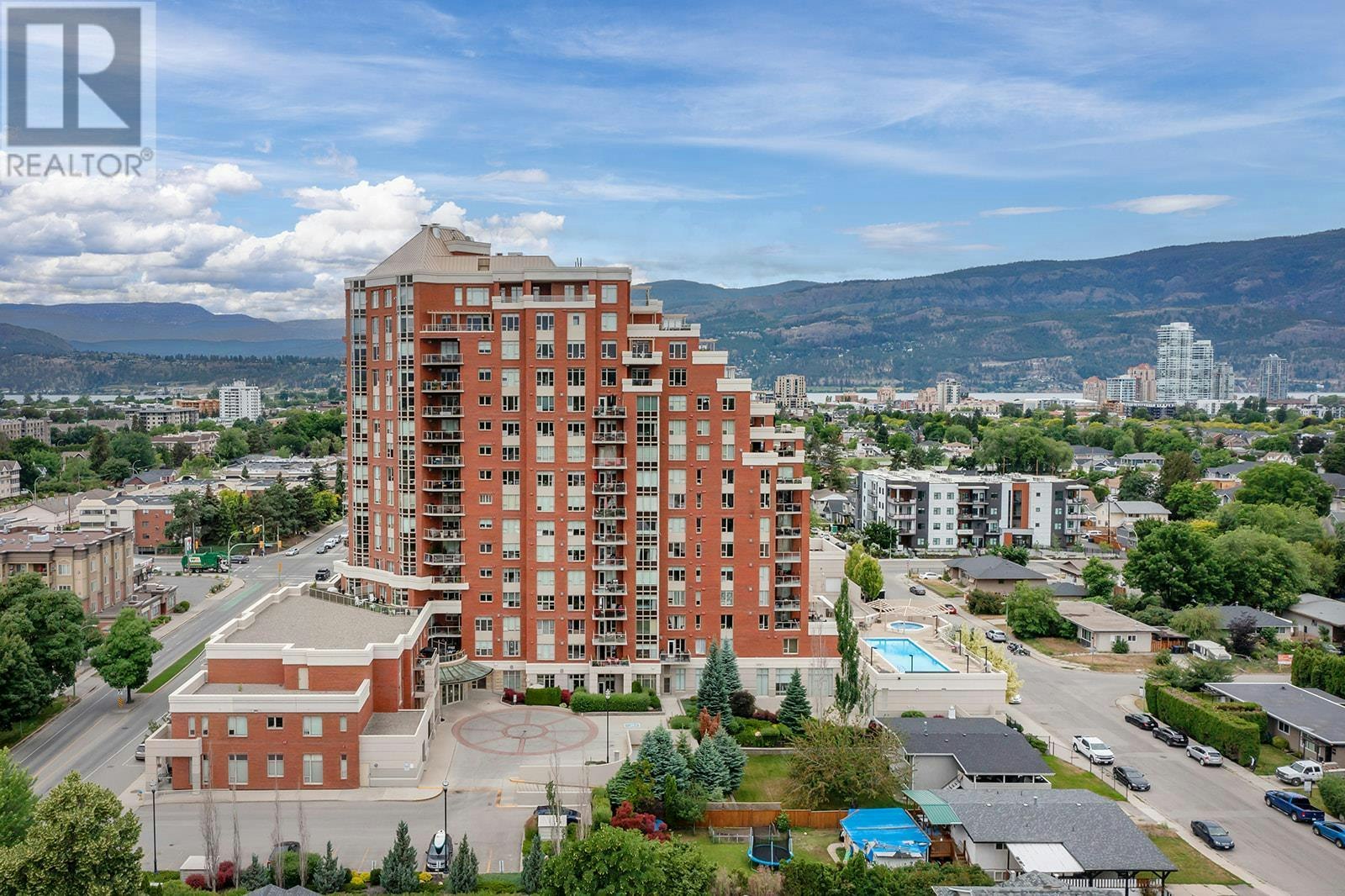 207-1160 Bernard Avenue, Kelowna, BC, V1Y 6R2