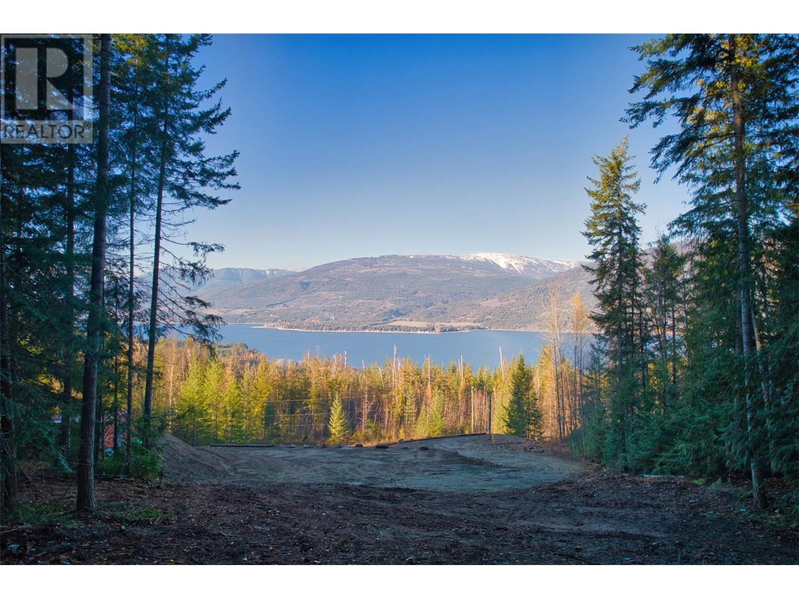 5070 Ridge Road, Eagle Bay, BC, V0E 1T0