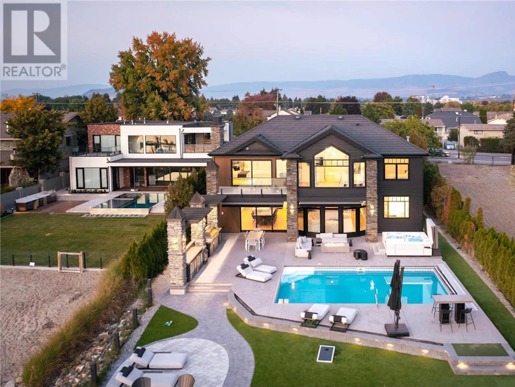 3602 Lakeshore Road, Kelowna, BC, V1W 3L5 - 2