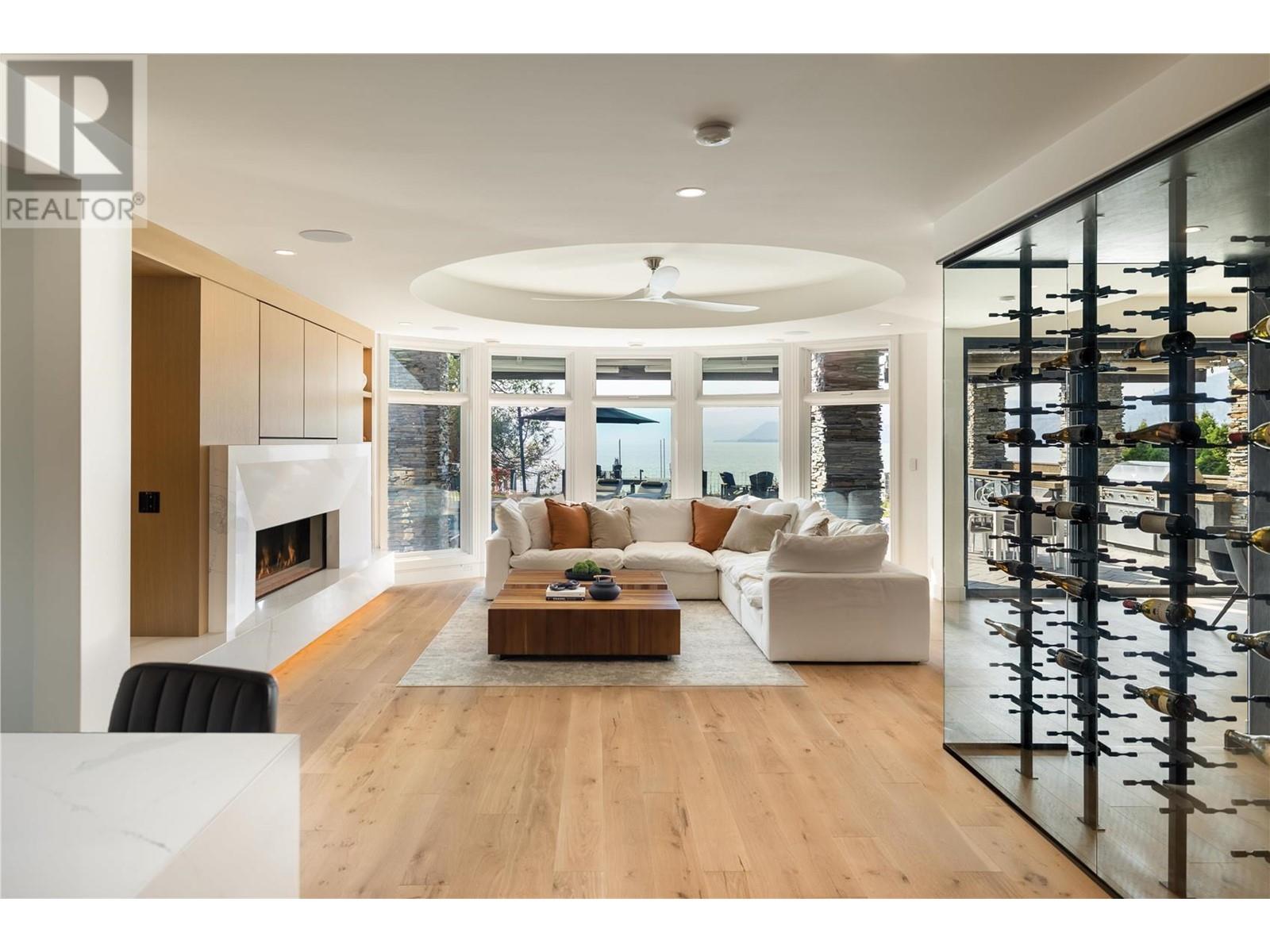 3602 Lakeshore Road, Kelowna, BC, V1W 3L5 - 11