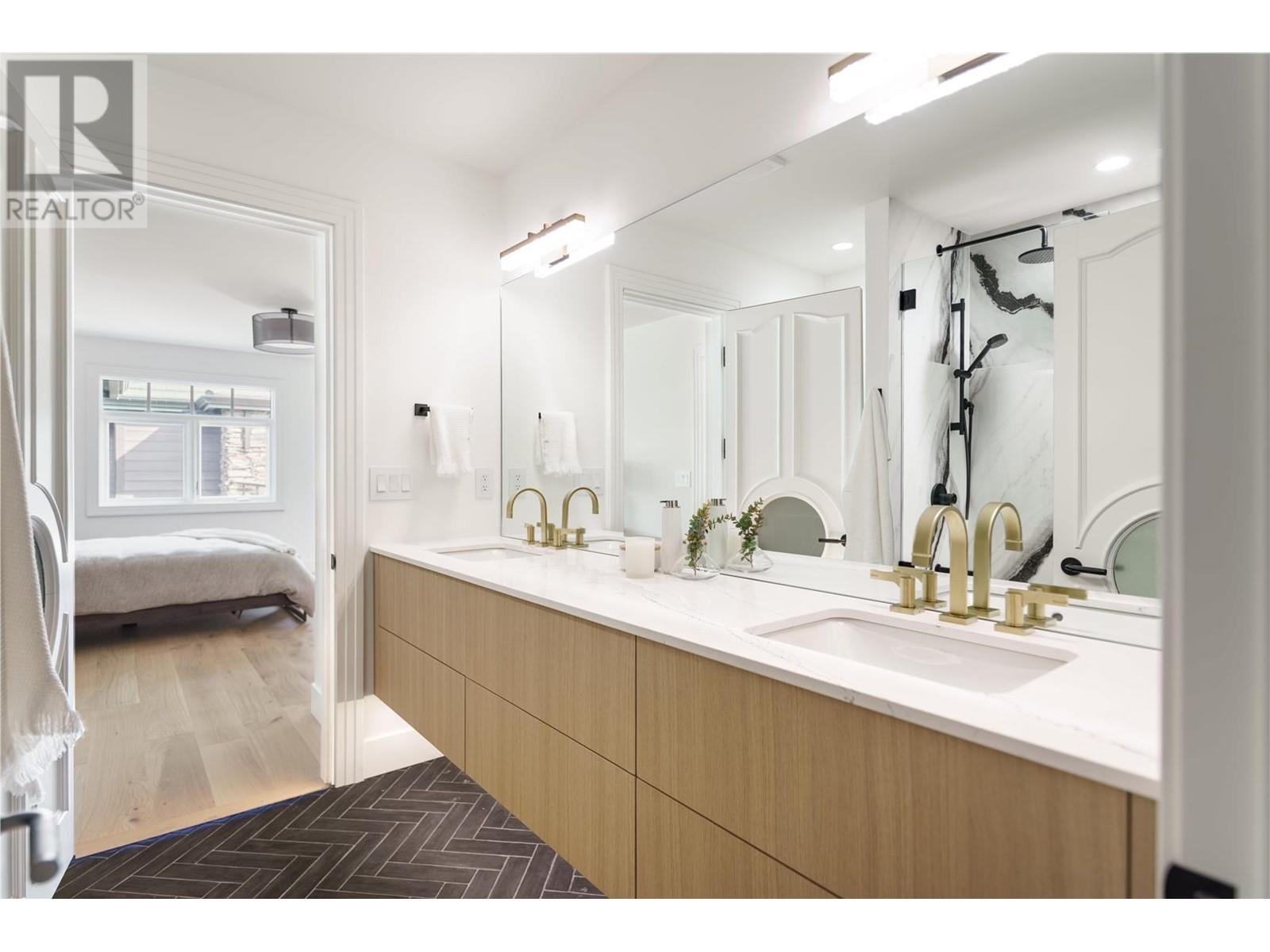 3602 Lakeshore Road, Kelowna, BC, V1W 3L5 - 35