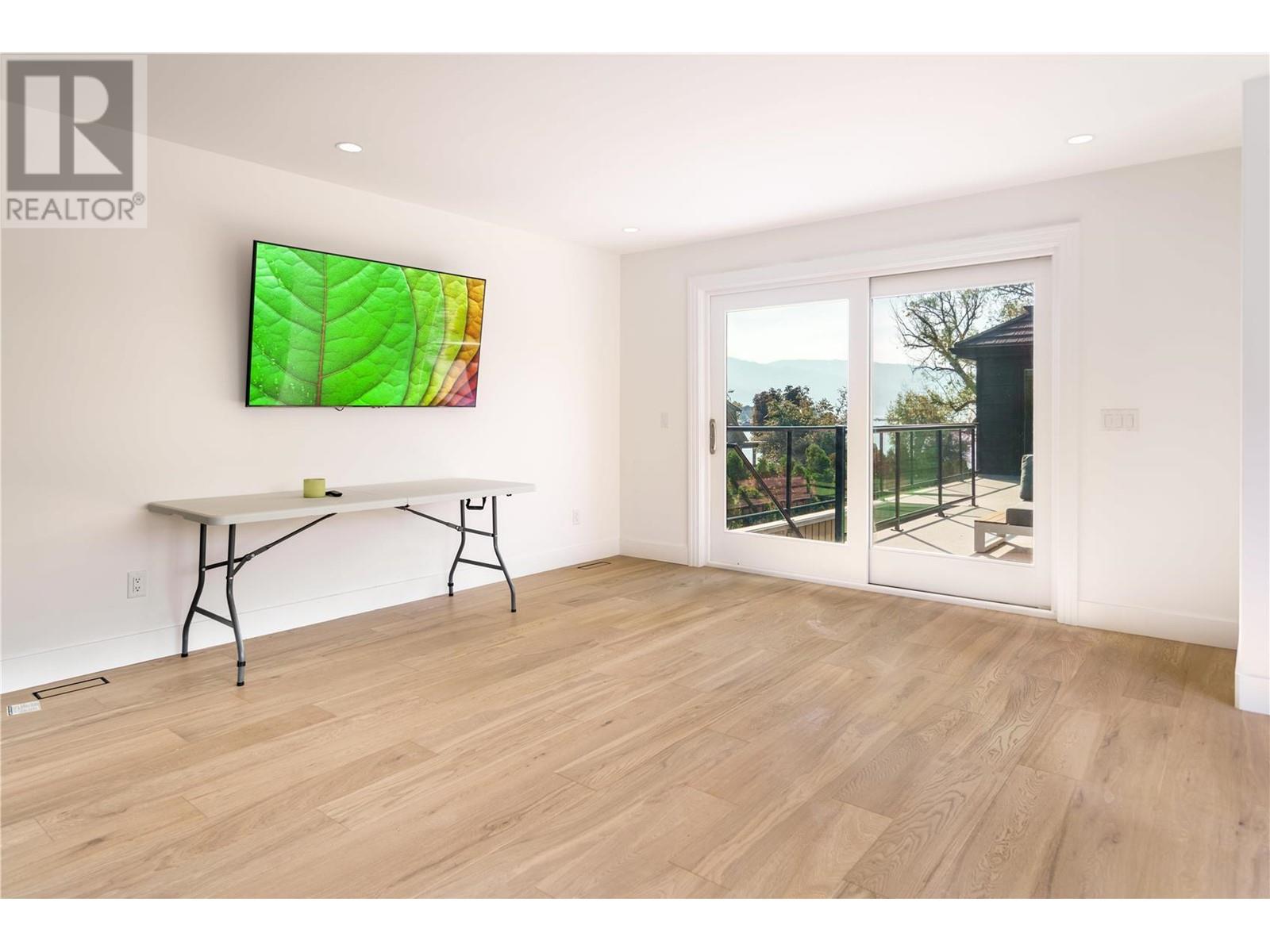 3602 Lakeshore Road, Kelowna, BC, V1W 3L5 - 38