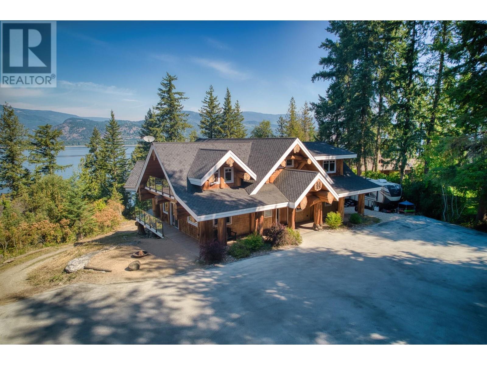 1897 Blind Bay Road, Blind Bay, BC, V0E 2W1 - 2