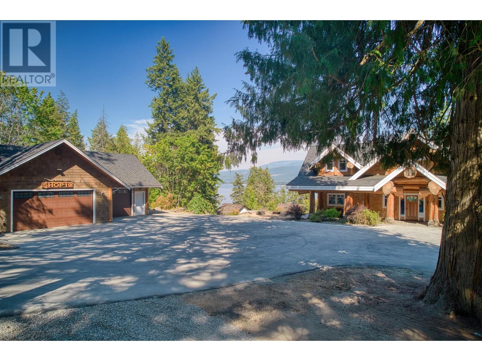 1897 Blind Bay Road, Blind Bay, BC, V0E 2W1 - 3