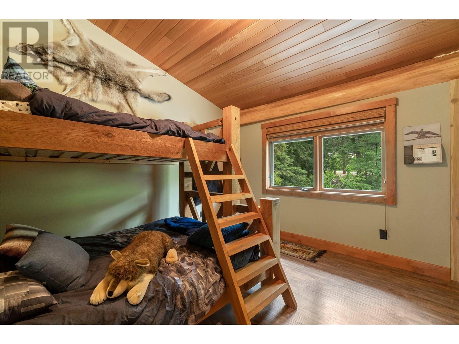 1897 Blind Bay Road, Blind Bay, BC, V0E 2W1 - 15