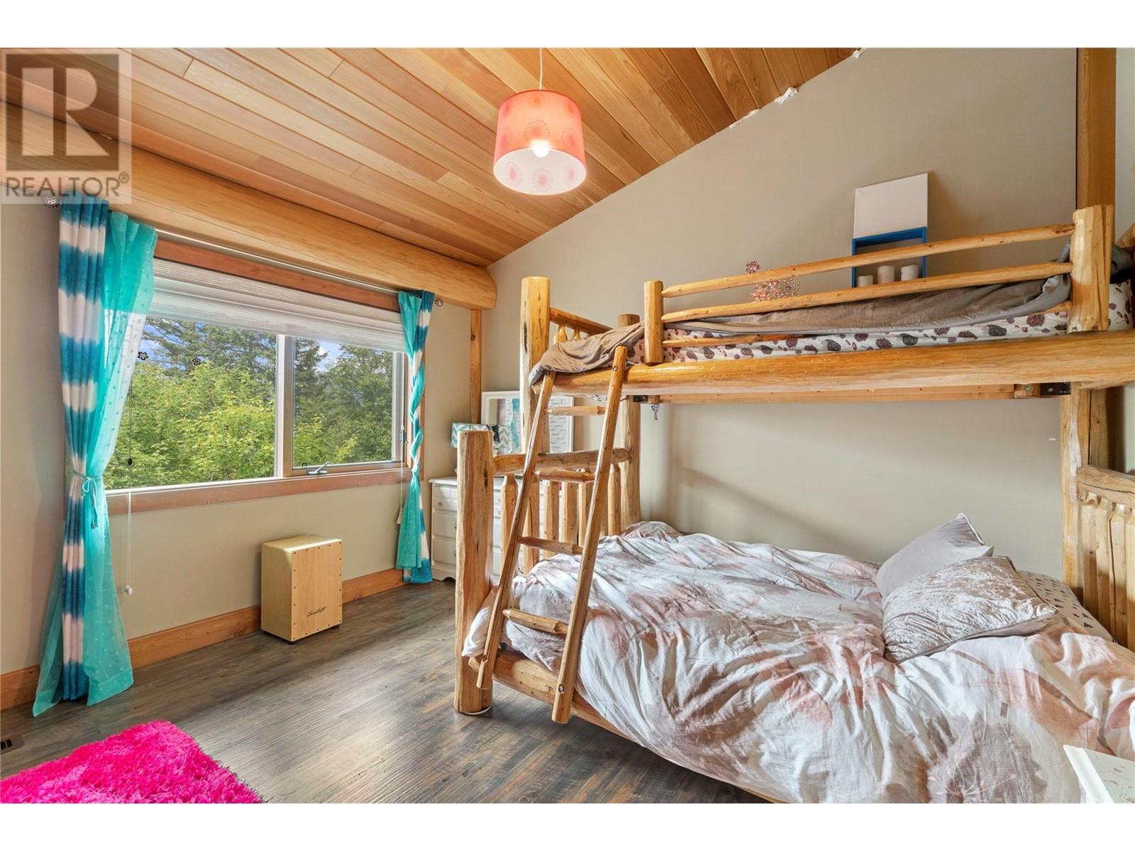 1897 Blind Bay Road, Blind Bay, BC, V0E 2W1 - 16