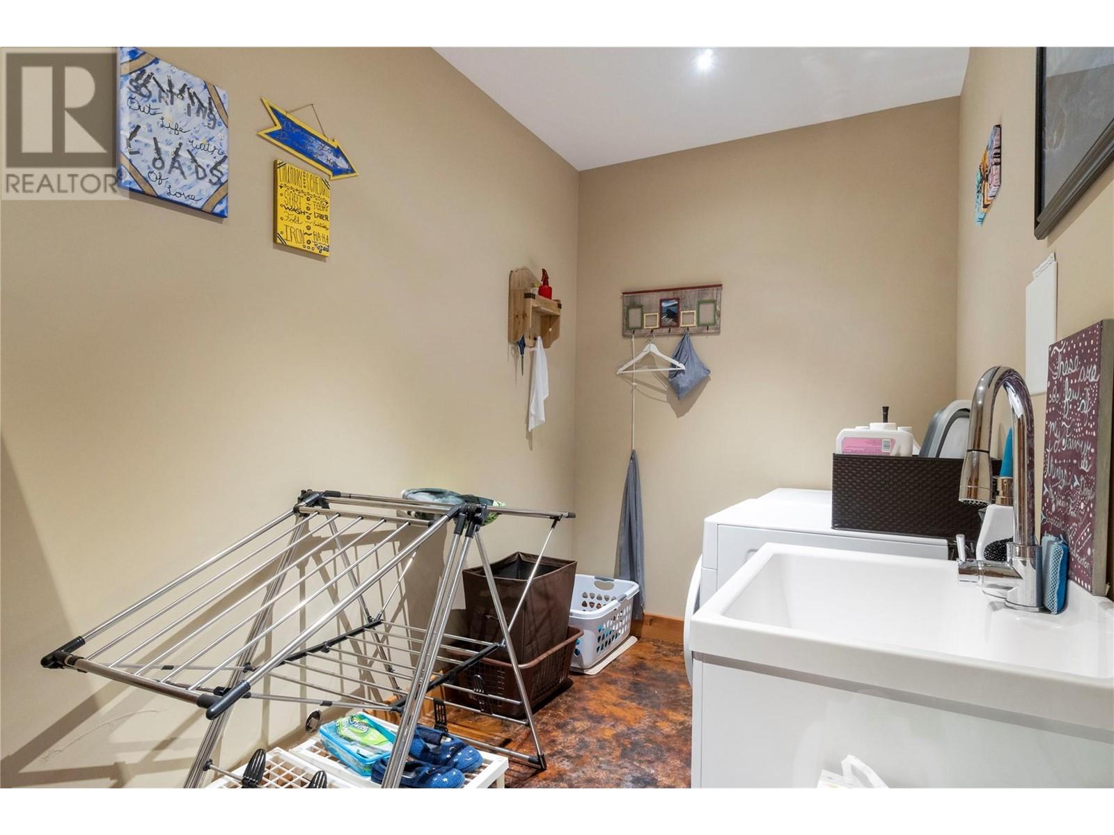 1897 Blind Bay Road, Blind Bay, BC, V0E 2W1 - 31
