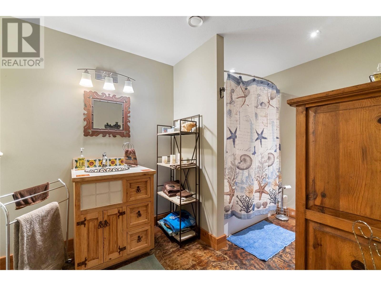 1897 Blind Bay Road, Blind Bay, BC, V0E 2W1 - 33
