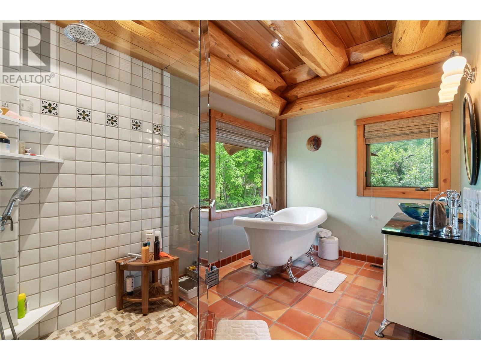 1897 Blind Bay Road, Blind Bay, BC, V0E 2W1 - 38