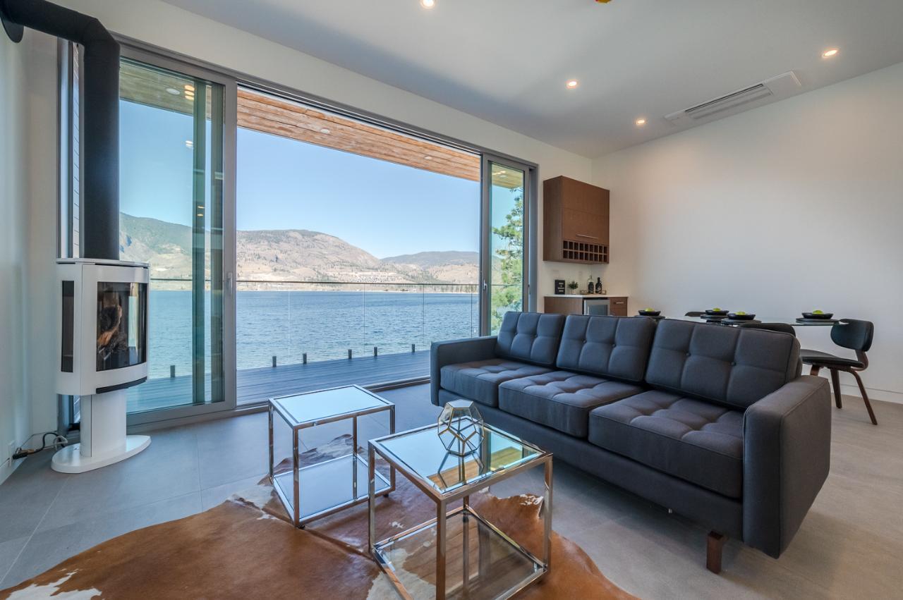 4039 Lakeside Road, Penticton, BC, V2A 8W3