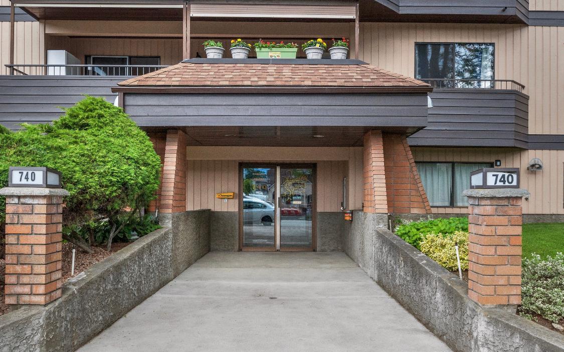 402-740 Winnipeg Street, Penticton, BC, V2A 5N3