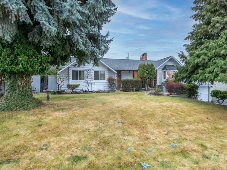 910 Redlands Road, Penticton, BC, V2A 1W9