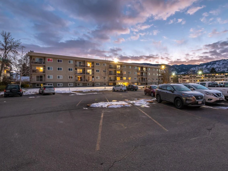 310-130 Skaha Place, Penticton, BC, V2A 7J6