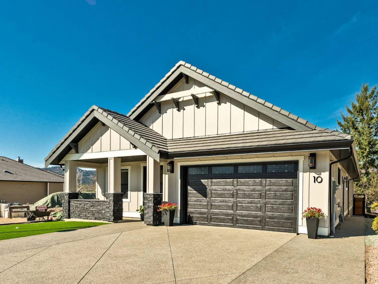 10 Chardonnay Court, Osoyoos, BC, V0H 1V6