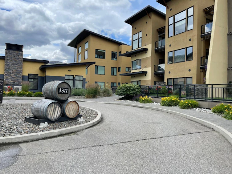 414-3311 Wilson Street, Penticton, BC, V2A 8J3