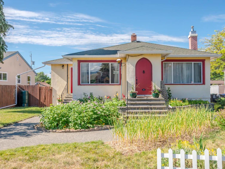258 Windsor Avenue, Penticton, BC, V2A 2K4