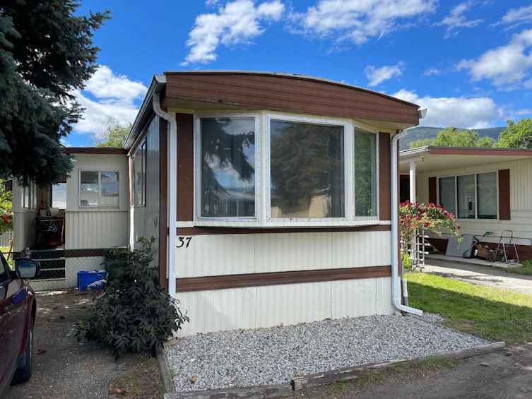 37-3999 Skaha Lake Road, Penticton, BC, V2A 6J7