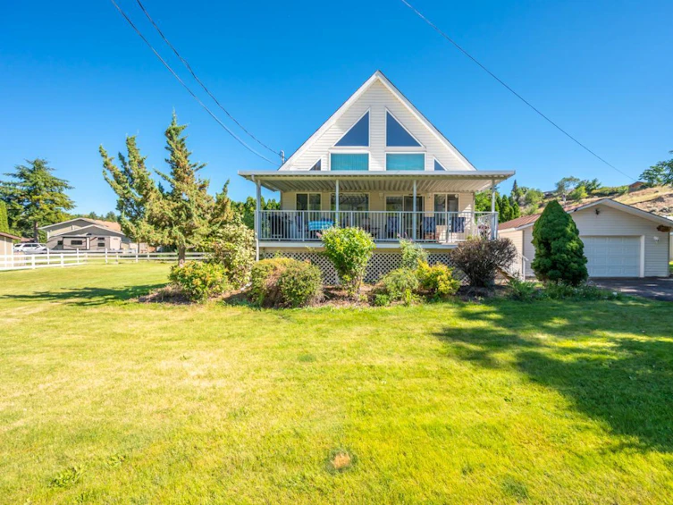 5012 14th Avenue, Okanagan Falls, BC, V0H 1R0