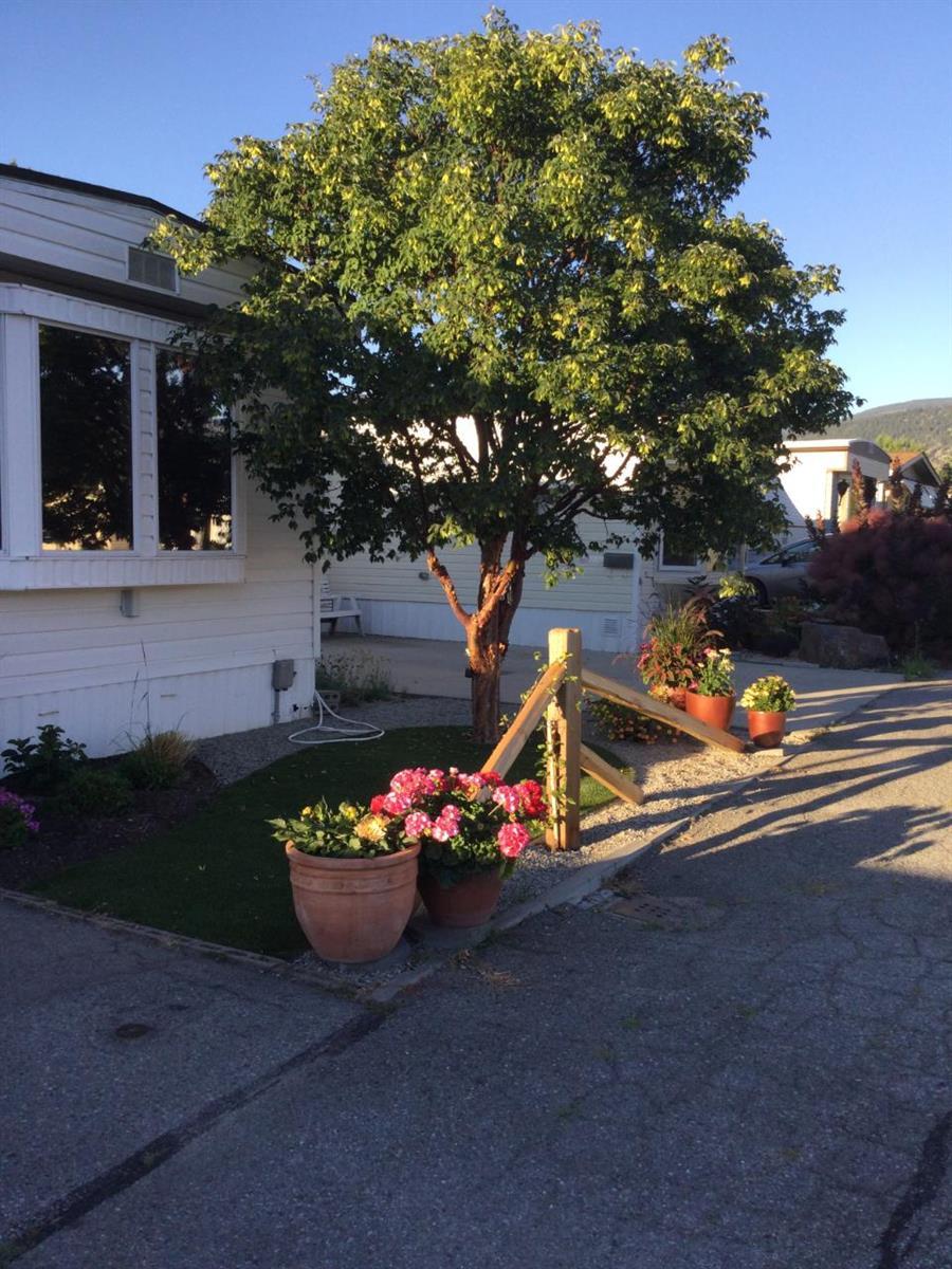 27-999 Burnaby Avenue, Penticton, BC, V2A 1G7