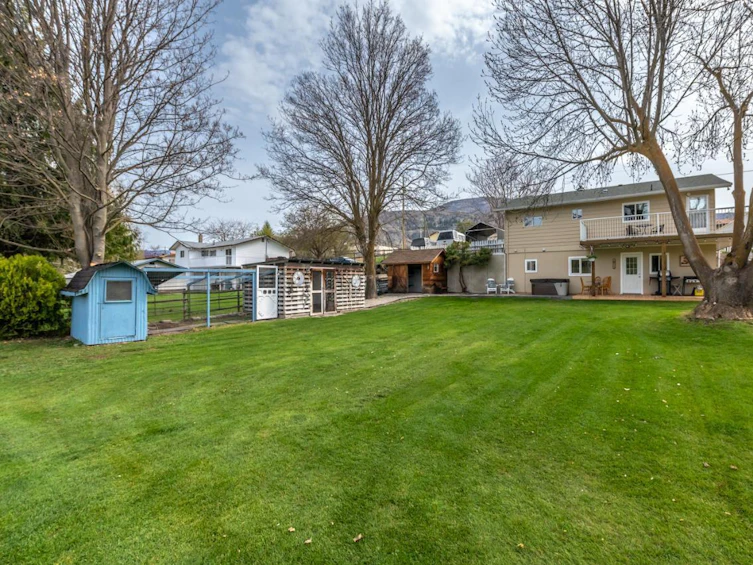 7332 Tucelnuit Drive, Oliver, BC, V0H 1T2