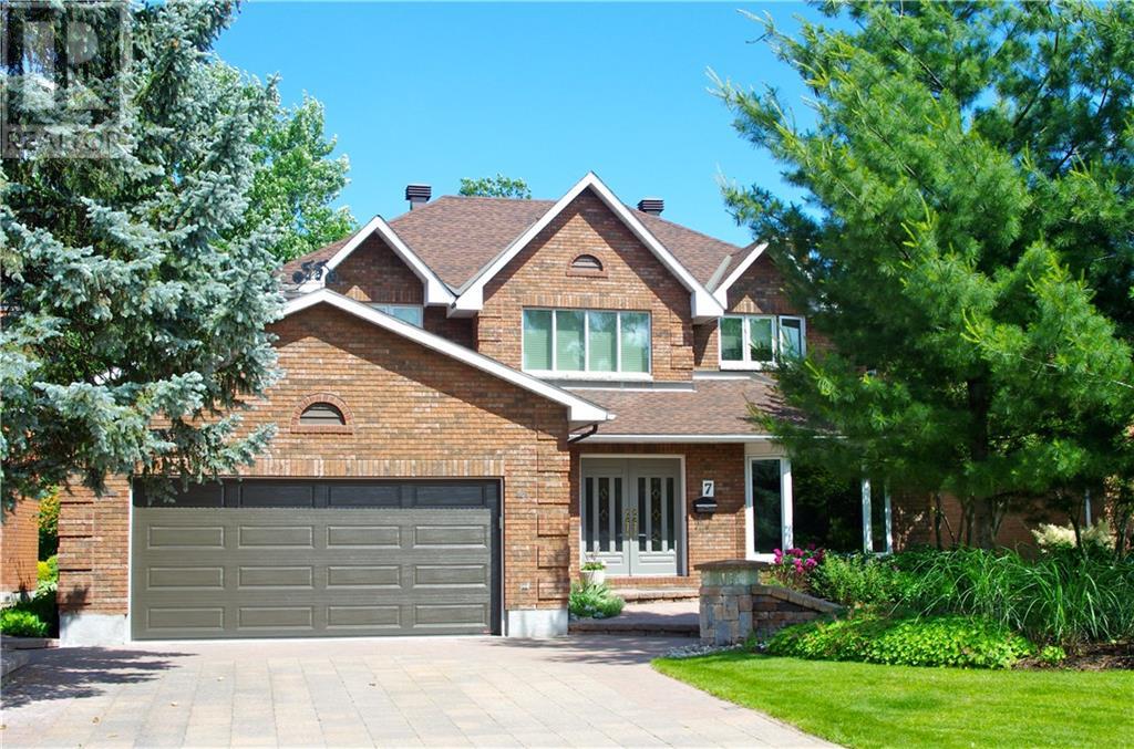 7 Aspen Grv