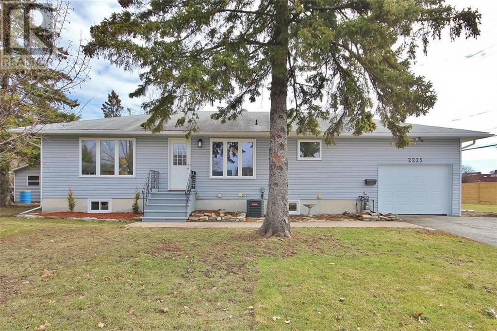 2225 Audrey Ave