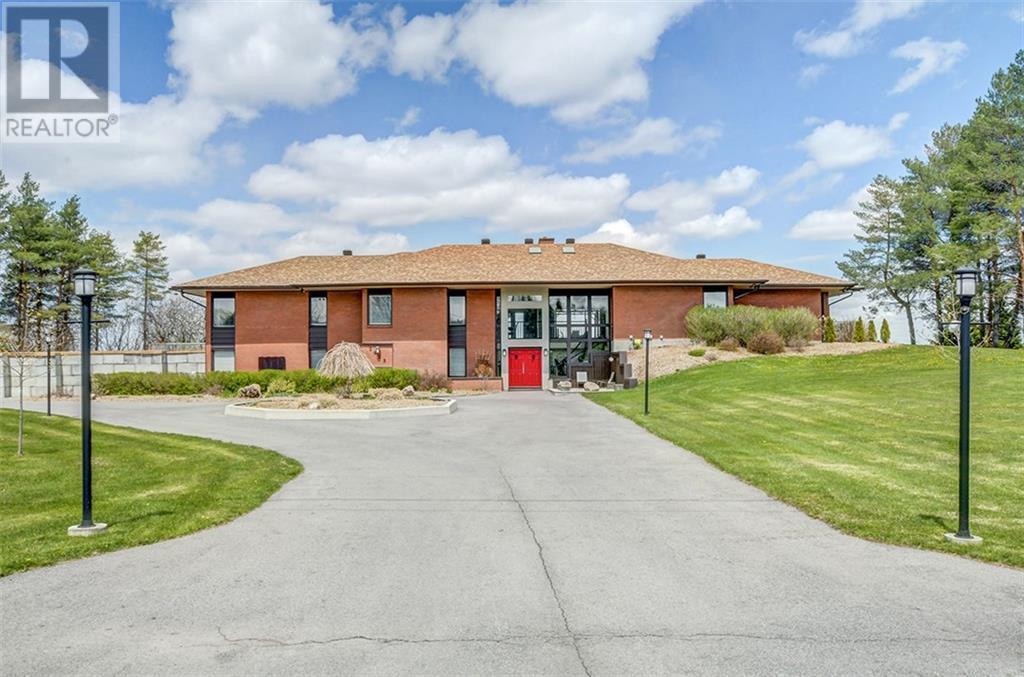 2955 Quillivan Ln