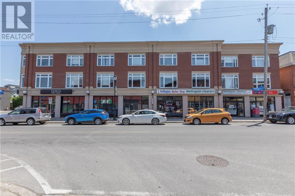 08-4 Sherbrooke Ave