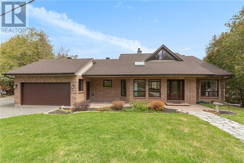 4668 Northwoods Dr