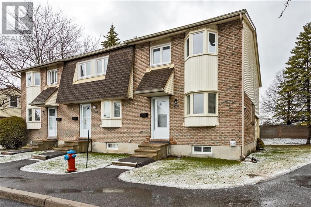 0C-1735 Lamoureux Dr  