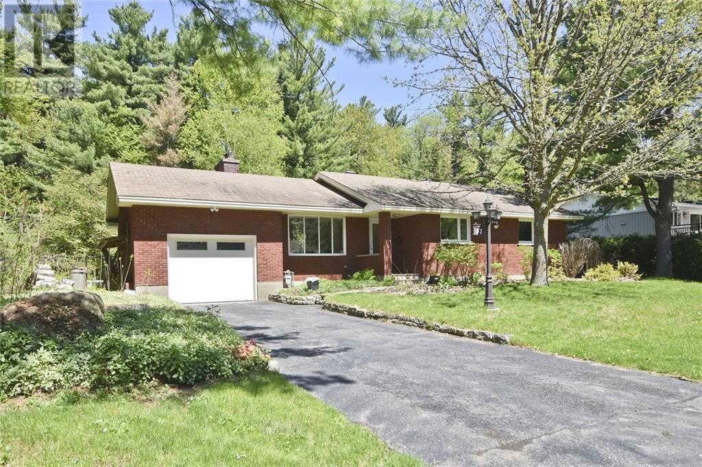 81 Burnbank St