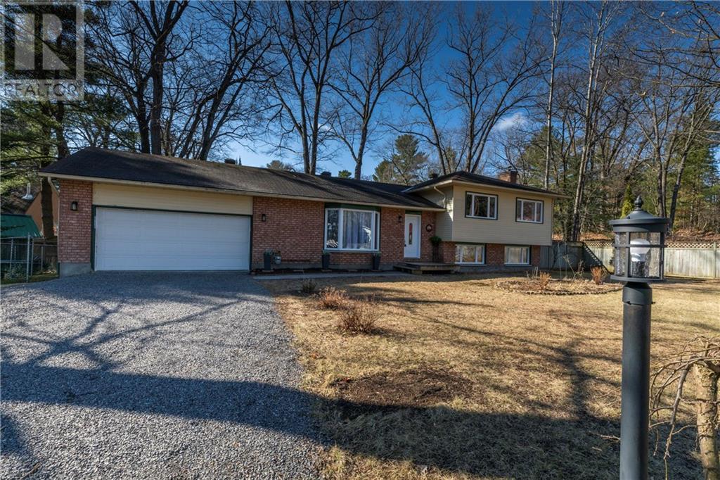 126 Constance Bay Rd  