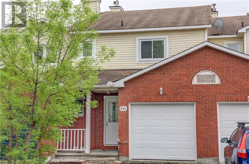 527 Pocono Cres  