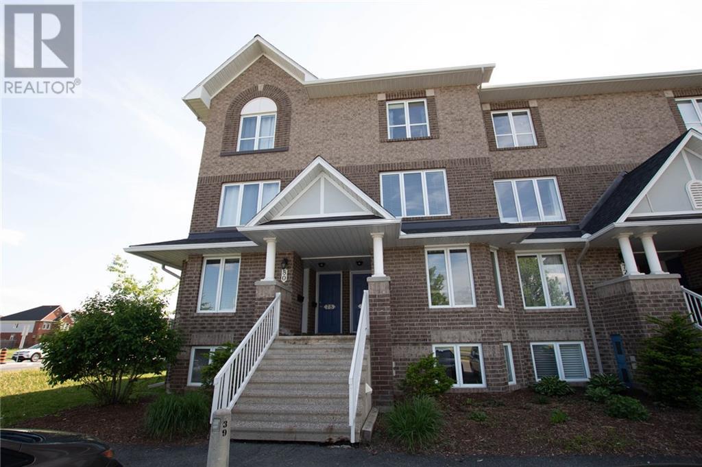 76 Beaucache Private  