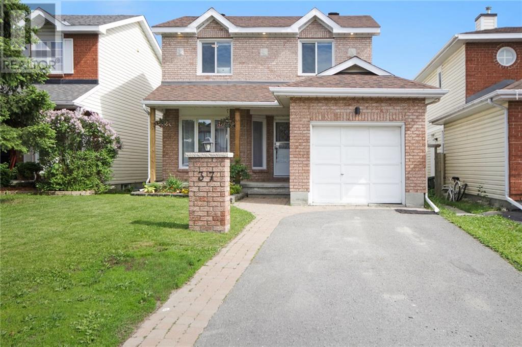 37 Soho Cres  