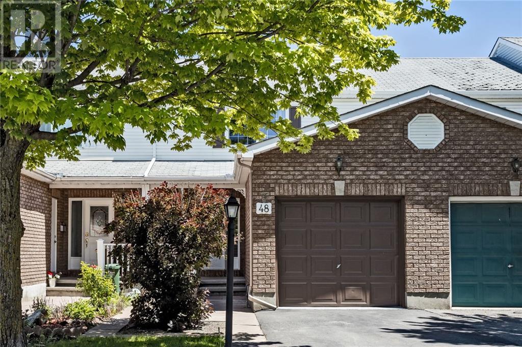 48 Markland Cres  