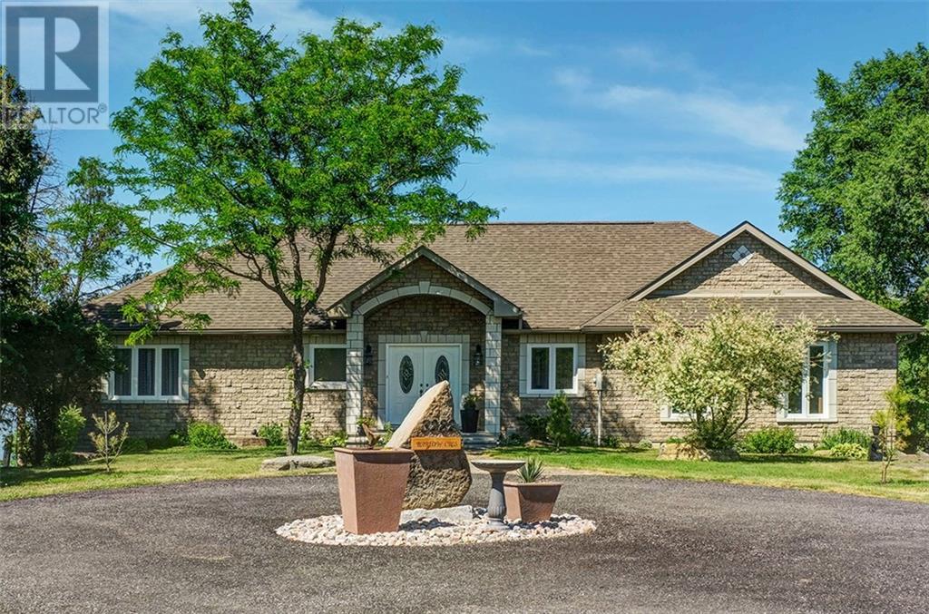 3282 Barlow Crescent  