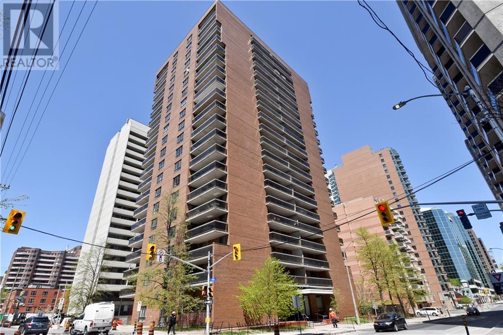 1504-475 W Laurier Ave  