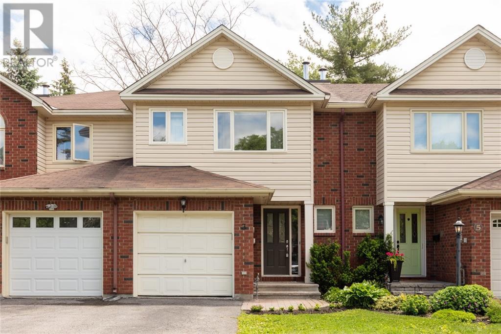 3 Furlong Cres